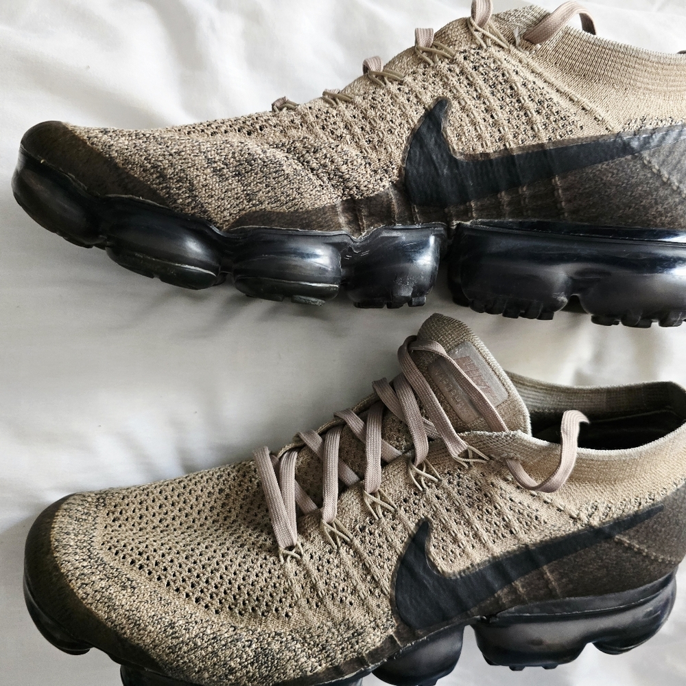 Nike Flyknit Vapormax Khaki